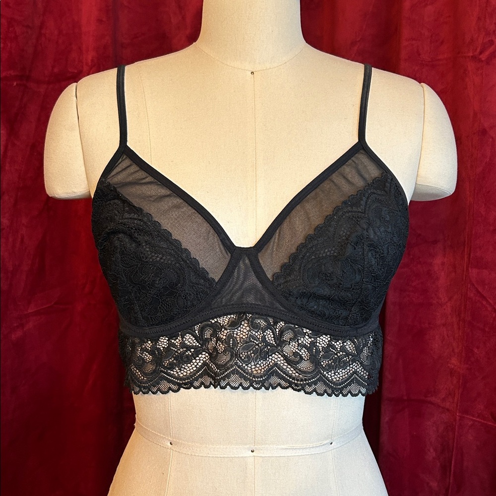 Gilligan & O'Malley Black Lace and Mesh Bralette
